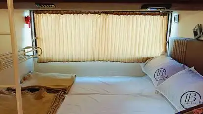 ISHTA Bus Bus-Seats Image
