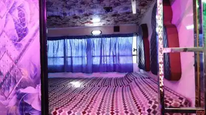 Radhe Travels Bus-Amenities Image