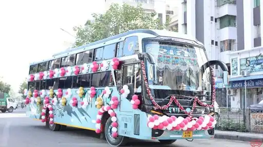 Radhe Travels Bus-Front Image