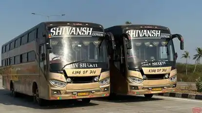 Shivansh EXPRESS Bus-Side Image