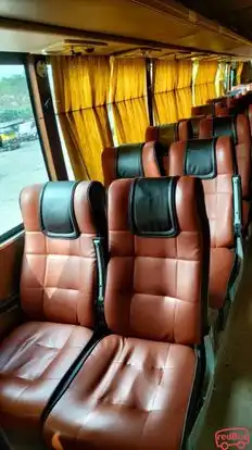 Hari om tatsat Bus-Seats Image