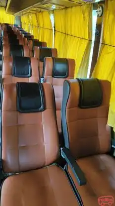 Hari om tatsat Bus-Seats Image