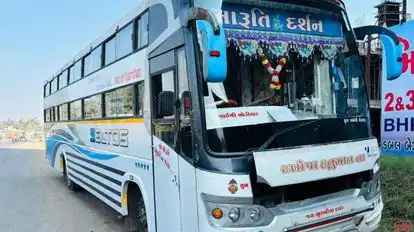 Maruti Darshan Travels (Surat) Bus-Front Image