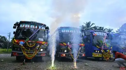 Dhriya Tourist Bus-Front Image