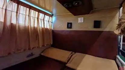 GURU TRAVELS Bus-Amenities Image