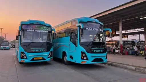 Maa Vaishno Travels Bus-Front Image
