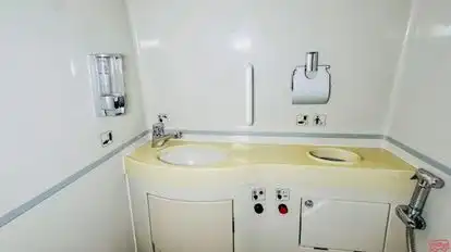 Anjaneya Travels Bus-Amenities Image