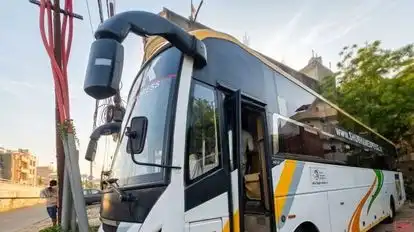 Shubham Tours and Travels Bus-Side Image