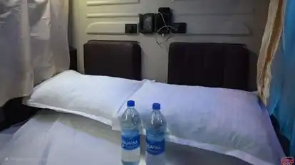 Singh Travels Bus-Amenities Image