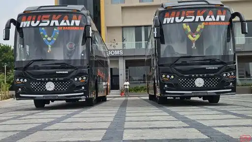 Muskan Travels Bus-Front Image