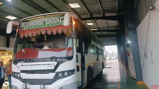 Kumar Coach (Shubham) Bus-Front Image