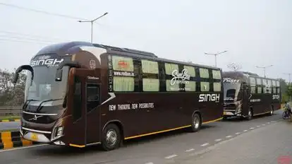 Singh Tour & Travels Bus-Side Image