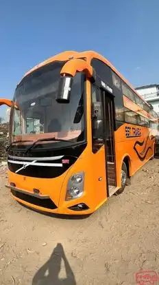 Singh Tour & Travels Bus-Side Image