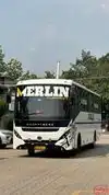MERLIN CONNECT Bus-Front Image