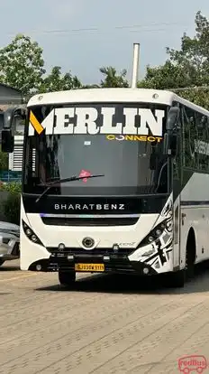 MERLIN CONNECT Bus-Front Image