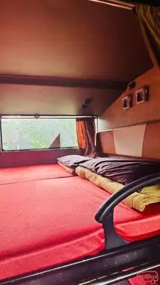 MERLIN CONNECT Bus-Seats Image