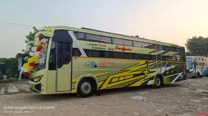 Sadguru Travels Bus-Side Image