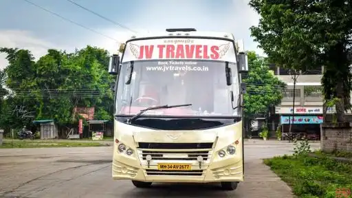 R R Travels Bus-Front Image