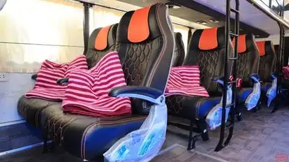 ISHA SMART BUS Bus-Seats Image