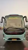 SKYLINE Roadways Bus-Front Image