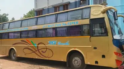 AKV VASANTHA TRAVELS Bus-Side Image