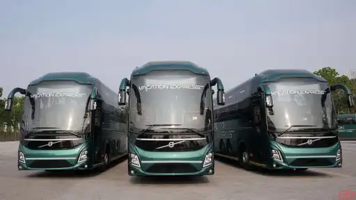 Vacation Express Bus-Front Image