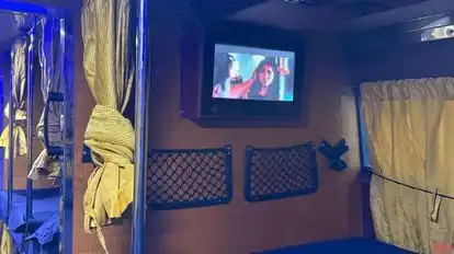SAHAANA EXPRESS Bus-Amenities Image
