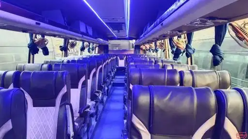 Shishpal Travels Bus-Front Image