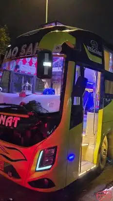 Mannat Holidays  Bus-Side Image