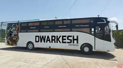DWARKESH EXPRESS TRAVELS Bus-Side Image
