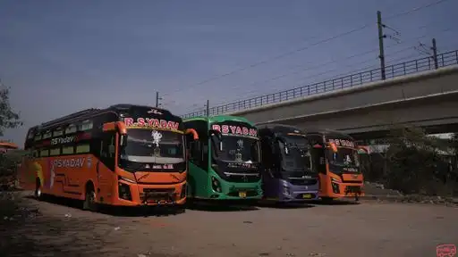 RS Yadav Smart Bus Bus-Front Image