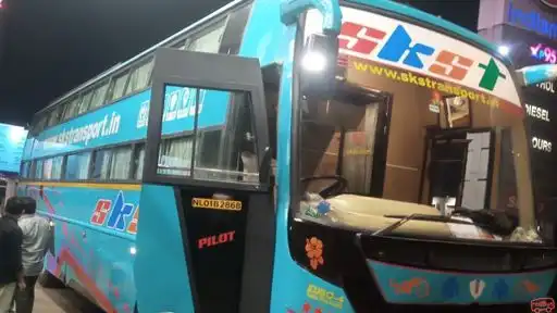 SKS TRANSPORT Bus-Front Image