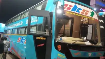 SKS TRANSPORT Bus-Front Image