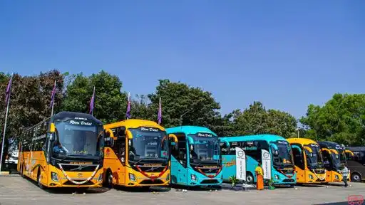 Ram Dalal Holidays Pvt Ltd Bus-Front Image