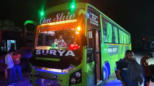 Om Shiv Travels Bus-Front Image