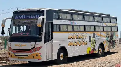 Shree Kana Travels Bus-Side Image