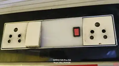 Mahalakshmi Tourist Bus-Amenities Image