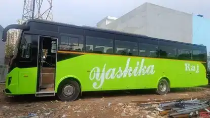 YASHIKA TRAVEL LINE INDIA Bus-Front Image