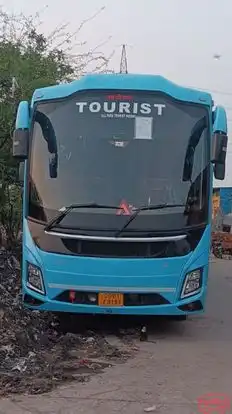 YASHIKA TRAVEL LINE INDIA Bus-Front Image
