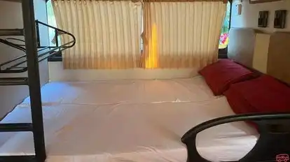 SRI BALAJI TRANSPORTS Bus-Amenities Image