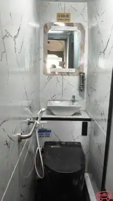 Mayuri Express Bus-Amenities Image
