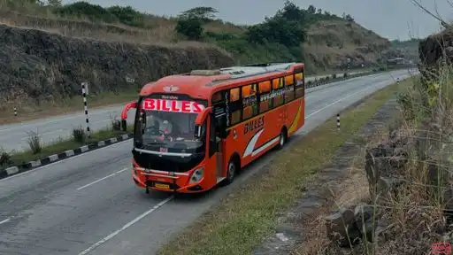 Billes Travels Bus-Front Image