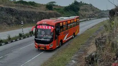 Billes Travels Bus-Front Image