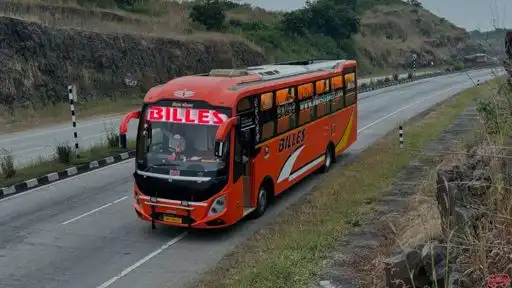 Billes Travels Bus-Front Image