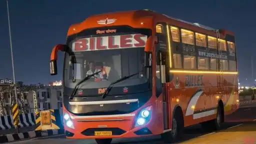 Billes Travels Bus-Front Image