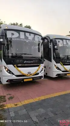 Diya Bus Bus-Front Image