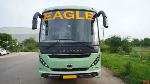 Eagle Connect Bus-Front Image