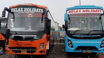Relax Holiday Bus-Front Image