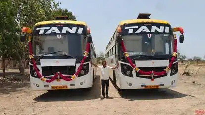 Swaransh Travels Bus-Front Image