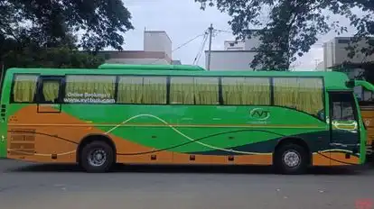 VVT HOLIDAYS Bus-Side Image